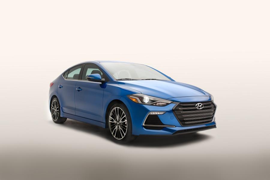  Hyundai Elantra Sport 2016 года  (NA) (фото 2 из 41)